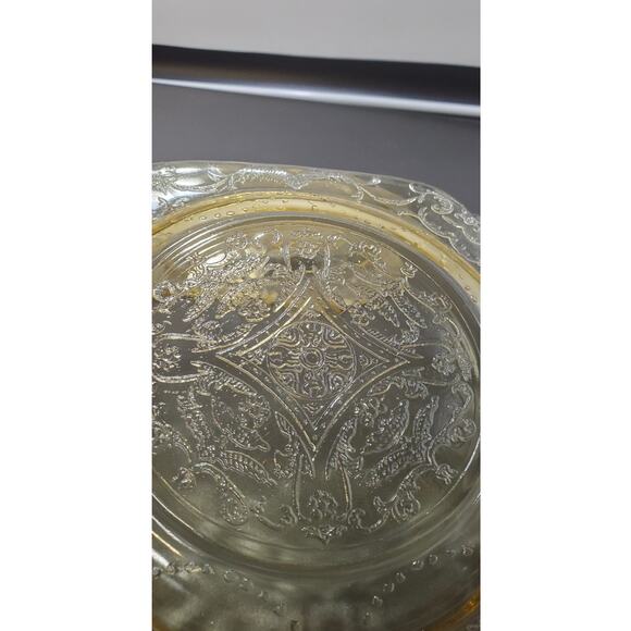 FEDERAL MADRID AMBER YELLOW DEPRESSION GLASS 7 1/2" Salad Plate Square Set of 4 - Picture 4 of 4